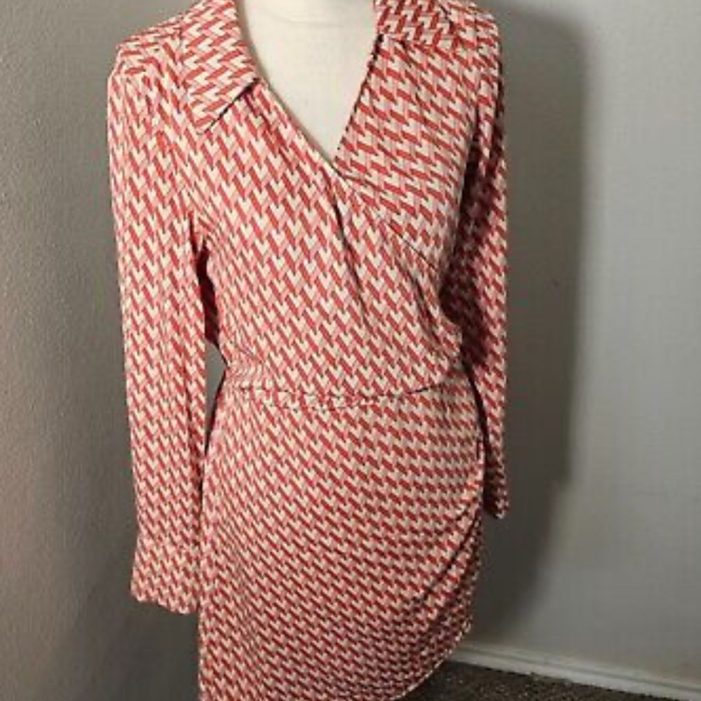 Stylish Faux Wrap Dress w Waist Ruching- NWOT